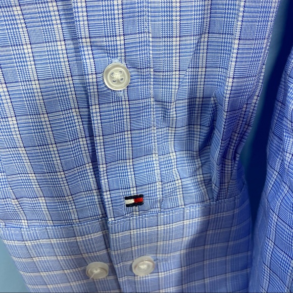Tommy Hilfiger Regular Fit button up shirt 2xl - Picture 4 of 5